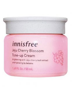 Kem dưỡng trắng da Innisfree Jeju Cherry Blossom Tone Up