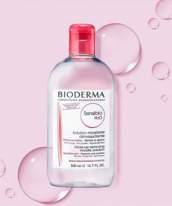 Nước tẩy trang Bioderma màu hồng có thiết kế đơn giản, tinh tế