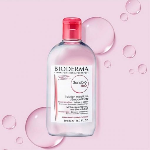 Nước tẩy trang Bioderma màu hồng có thiết kế đơn giản, tinh tế