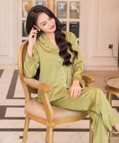 Bộ đồ ngủ pijama lụa tay dài quần dài trơn cao cấp (4 màu) 4 Xanh la Bo do ngu pijama lua tay dai quan dai tron